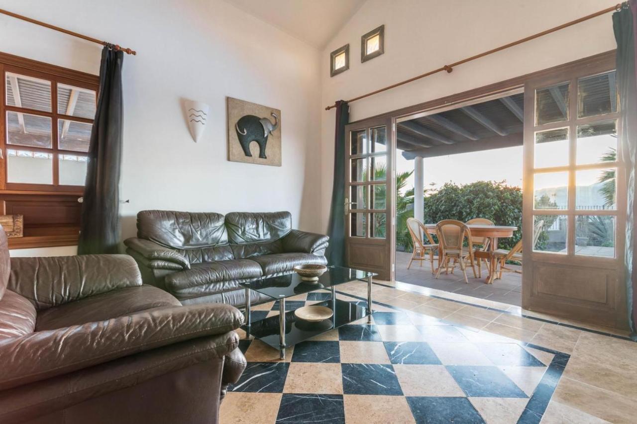 Villa independiente con piscina privada Playa Blanca  Esterno foto