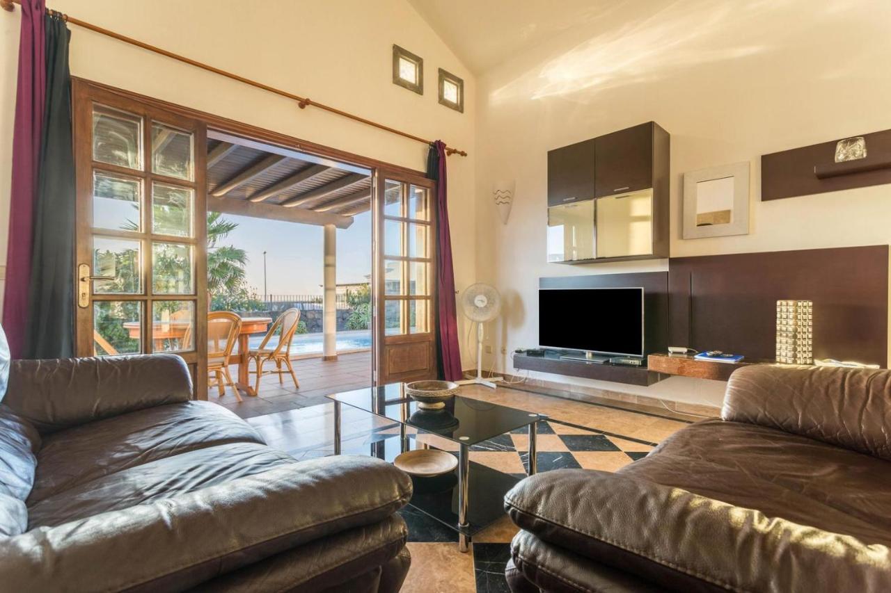 Villa independiente con piscina privada Playa Blanca  Esterno foto